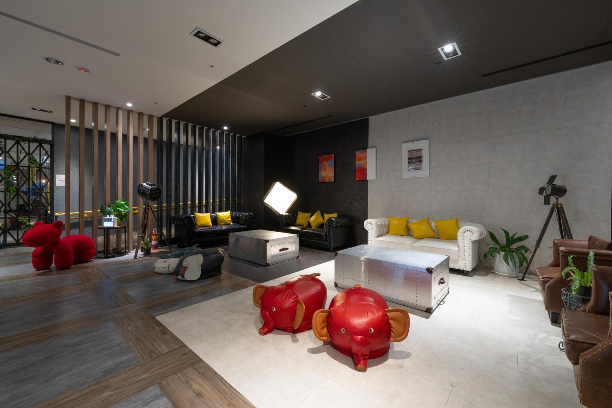 טאיצ'ונג Ningcui Business Hotel מראה חיצוני תמונה