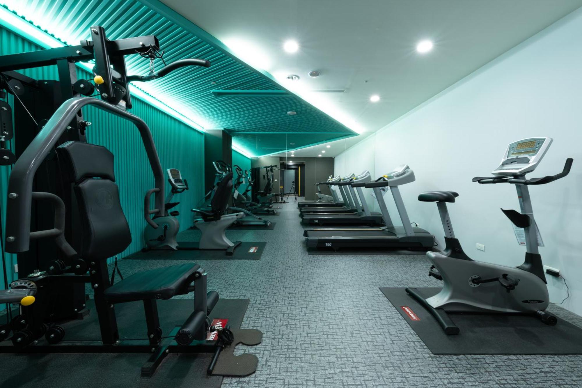 טאיצ'ונג Ningcui Business Hotel מראה חיצוני תמונה